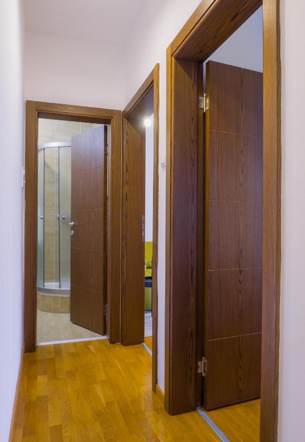 Apartment Neo 2 Free Parking Novi Sad Bagian luar foto