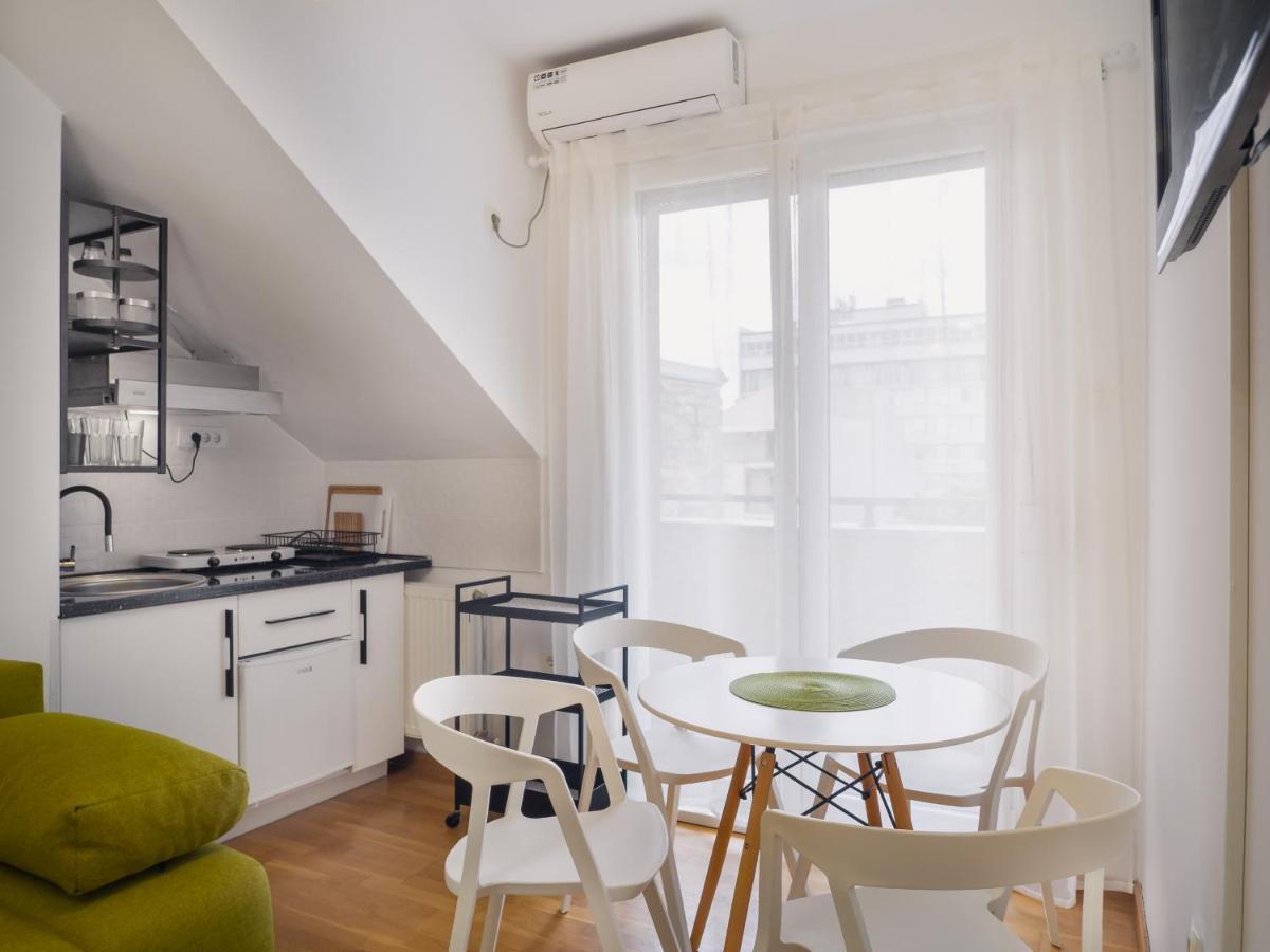 Apartment Neo 2 Free Parking Novi Sad Bagian luar foto